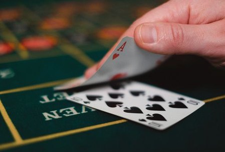 game di động 8Day Poker